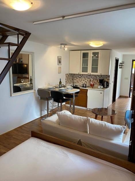 Studio Apartman Meli Lägenhet Poreč Exteriör bild
