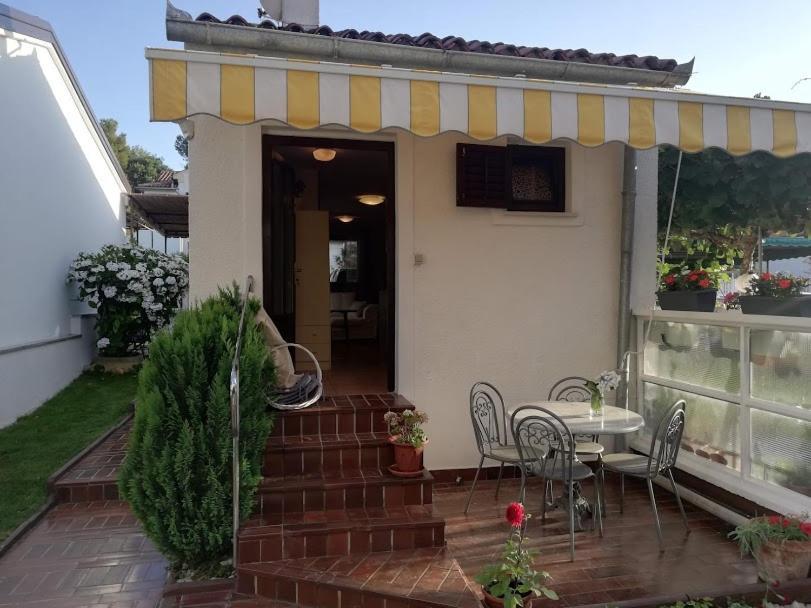 Studio Apartman Meli Lägenhet Poreč Exteriör bild
