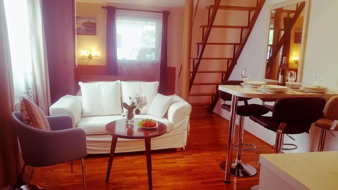 Studio Apartman Meli Lägenhet Poreč Exteriör bild