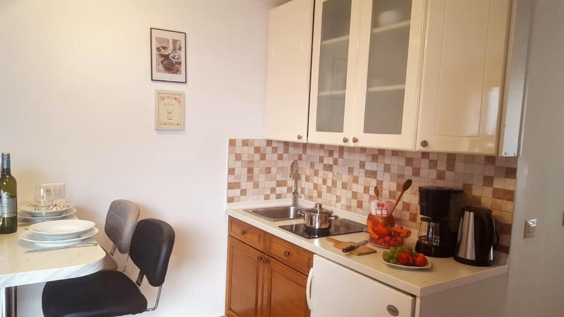 Studio Apartman Meli Lägenhet Poreč Exteriör bild